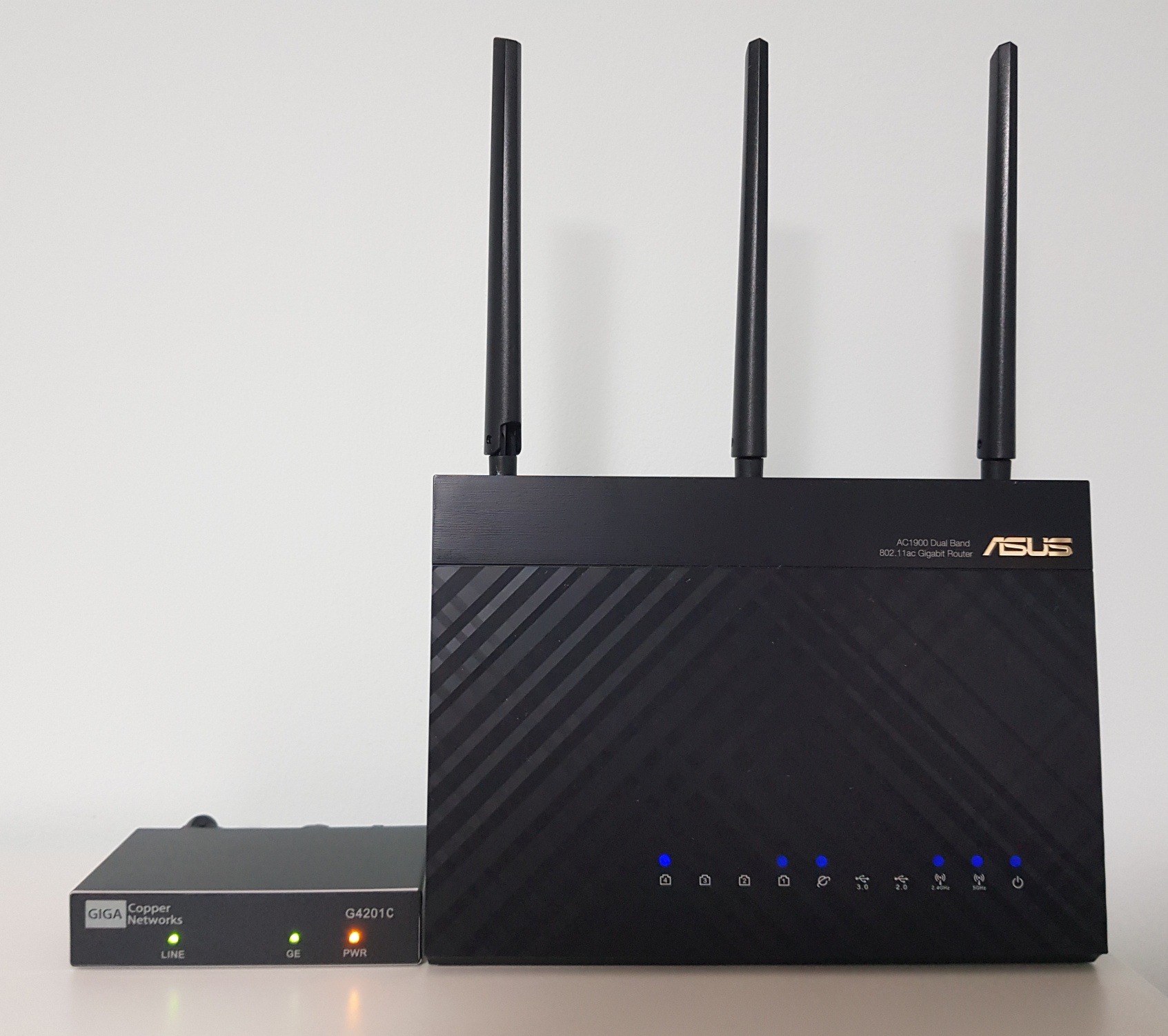 G.hn Modem und WLAN Router